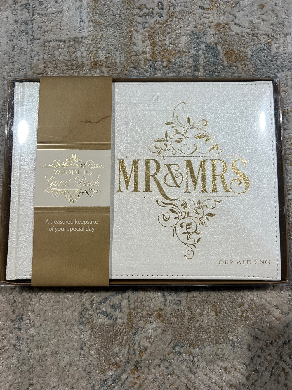 MR & MRS White and Gold Wedding Guest Book